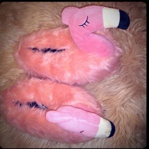 Womens size large flamingo slippers